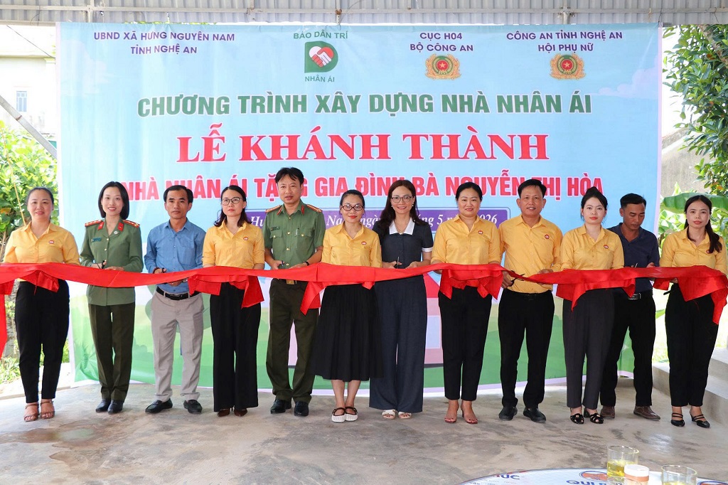 Khánh thành nhà nhân ái trao tặng gia đình có hoàn cảnh khó khăn