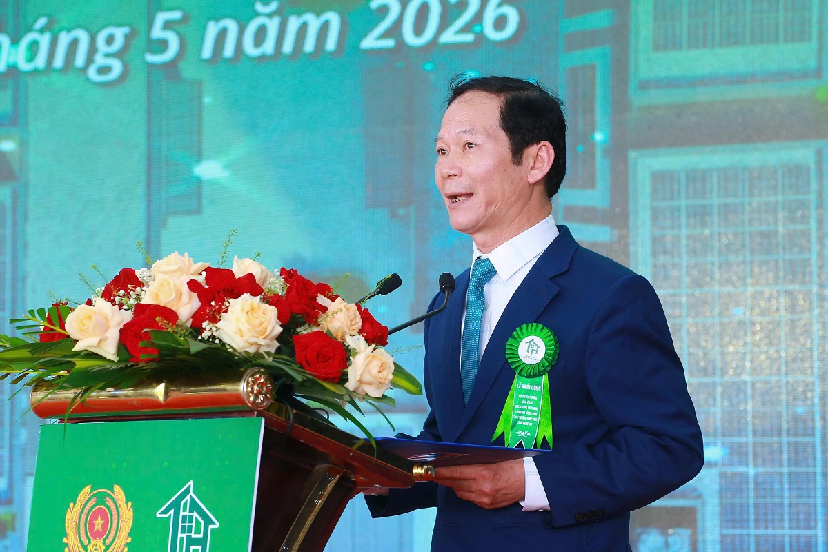 Ông Lê Tuấn Nghĩa, Giám đốc Công ty trách nhiệm hữu hạn nhà ở Trường An phát biểu tại buổi lễ