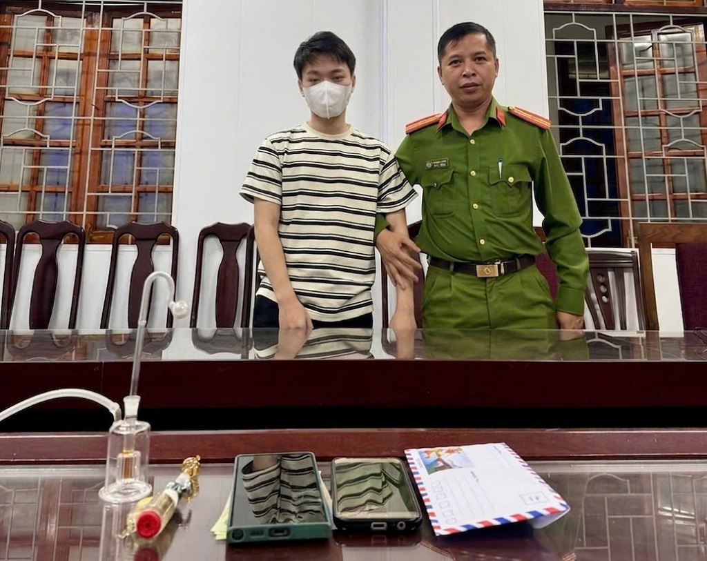 Công an phường Thành Vinh bắt đối tượng tàng trữ trái phép chất ma túy