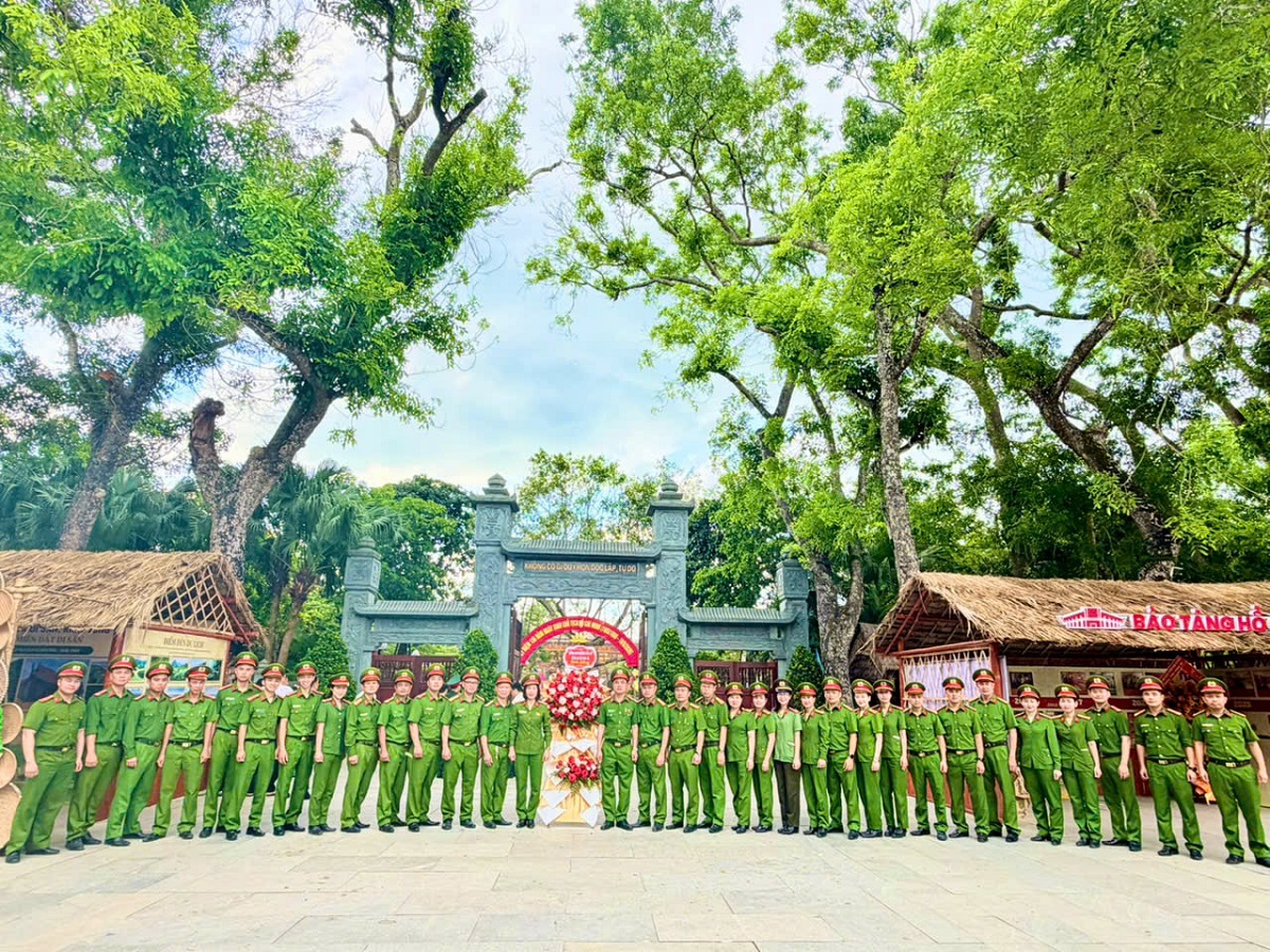 Thiết thực chào mừng kỷ niệm 136 năm ngày sinh Chủ tịch Hồ Chí Minh