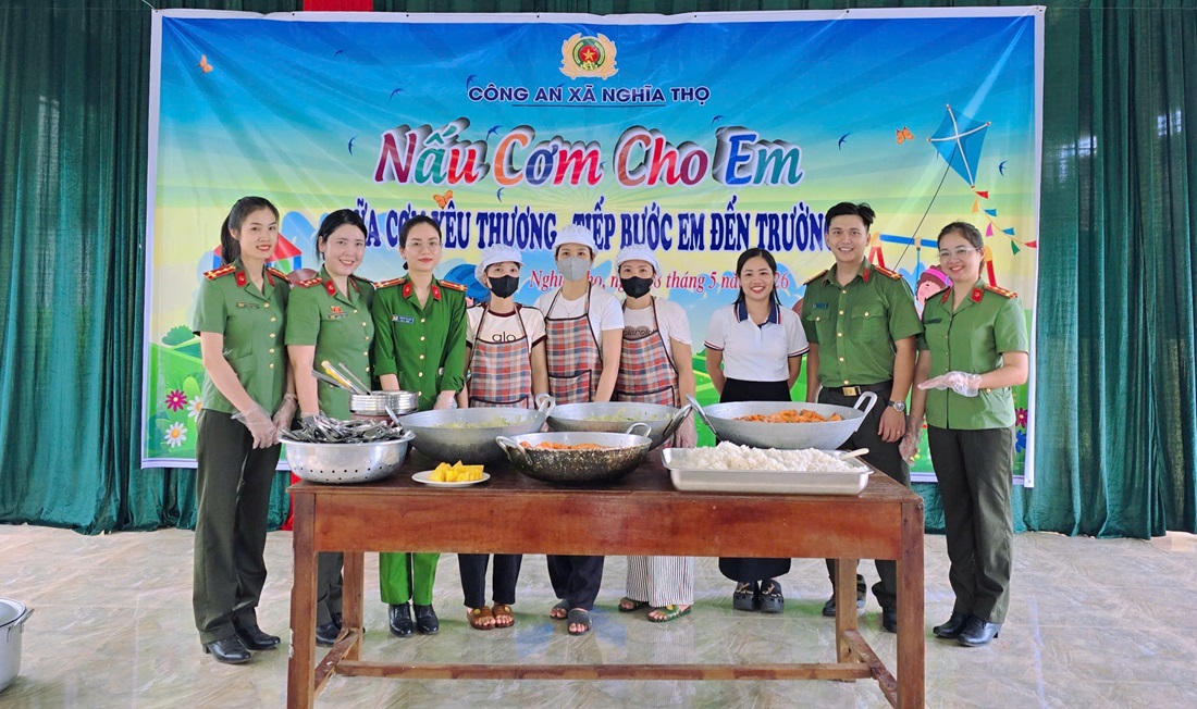 Công an xã Nghĩa Thọ tổ chức chương trình 