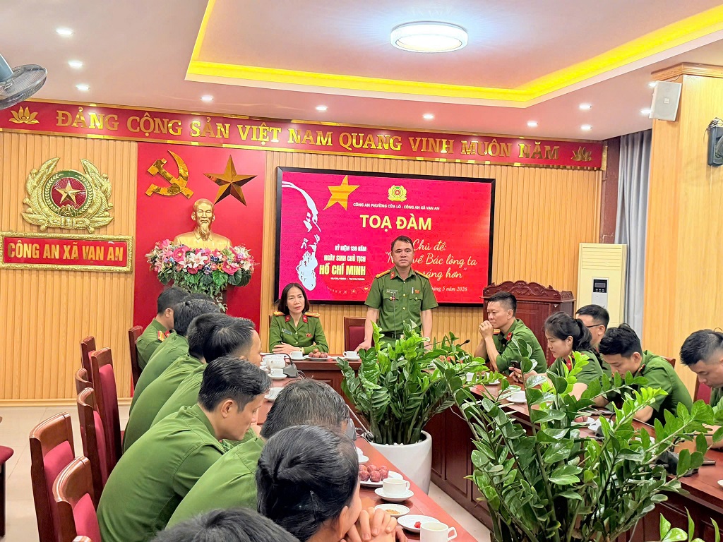 Công an xã Vạn An phối hợp tổ chức chuỗi hoạt động nhân kỷ niệm 136 năm Ngày sinh Chủ tịch Hồ Chí Minh