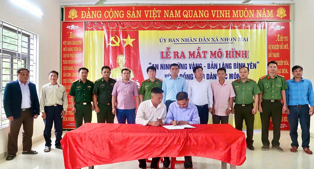 Công an xã Nhôn Mai tham mưu tổ chức ra mắt mô hình 