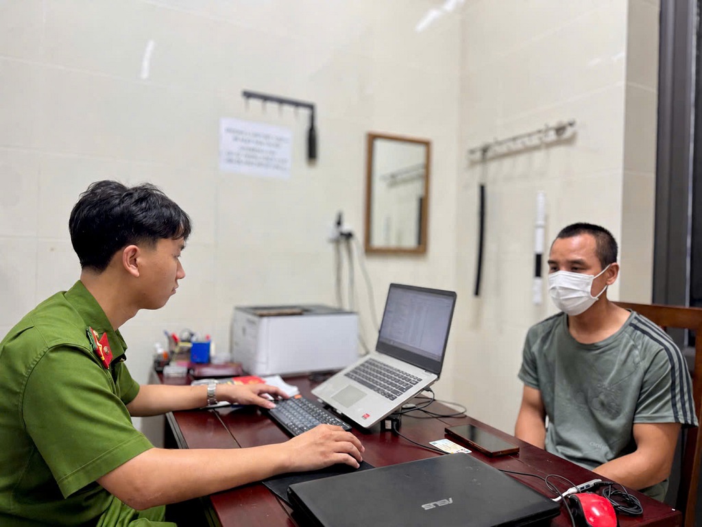 Khởi tố đối tượng đánh bạc bằng hình thức trực tuyến với số tiền gần 100 triệu đồng