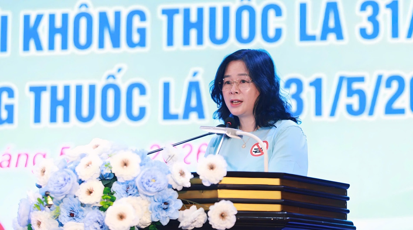 Đồng chí Lê Thị Hoài Chung - Giám đốc Sở Y tế Nghệ An phát biểu khai mạc Lễ mít tinh