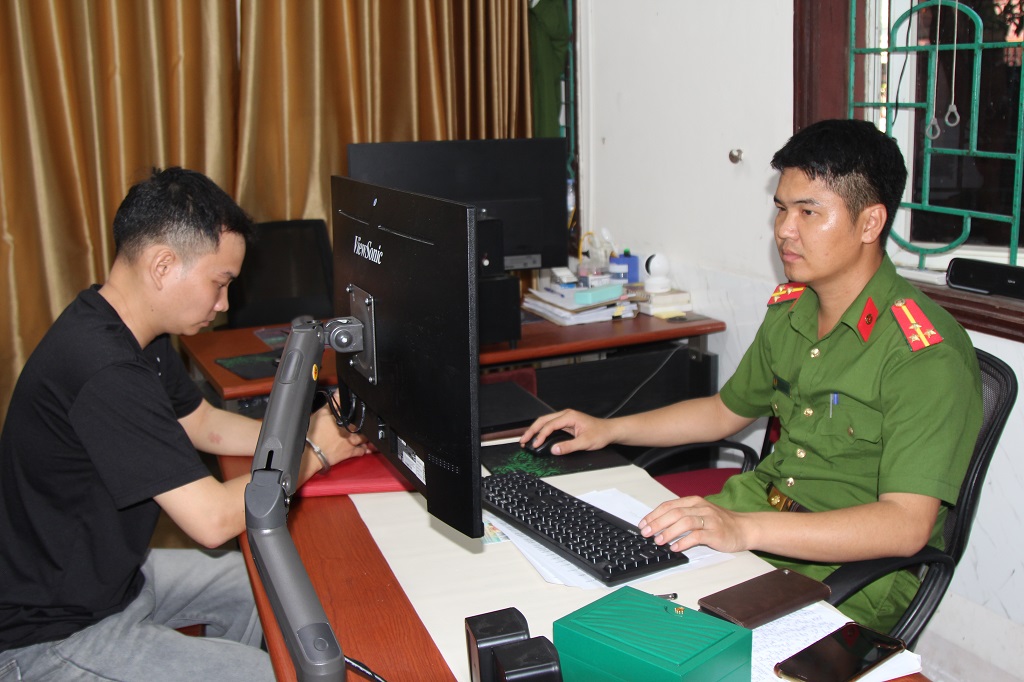 Công an phường Trường Vinh bắt nhanh đối tượng trộm đồng hồ trị giá 665 triệu đồng