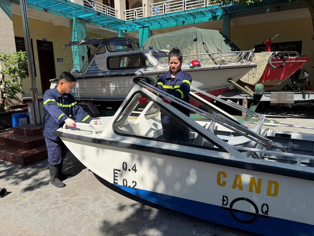 Sẵn sàng lực lượng, phương tiện cứu nạn cứu hộ dưới nước mùa nắng nóng