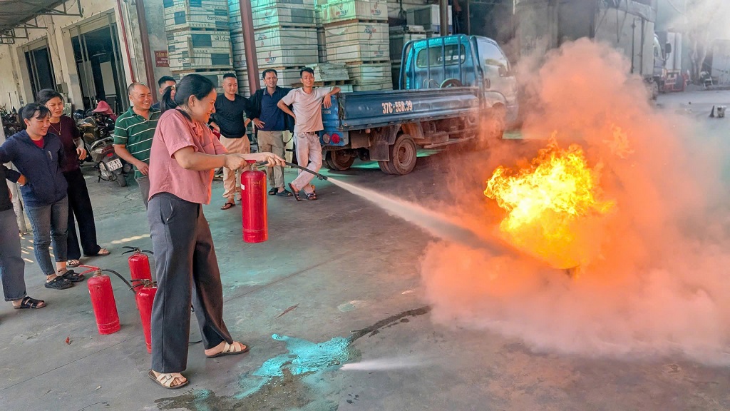 Phòng ngừa nguy cơ cháy, nổ tại kho hàng hóa