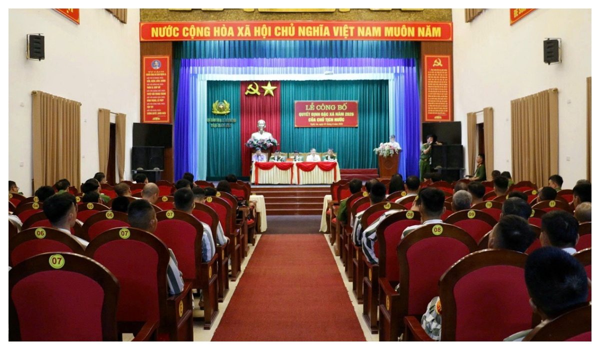 Trại giam số 3 Công bố quyết định đặc xá cho 68 phạm nhân