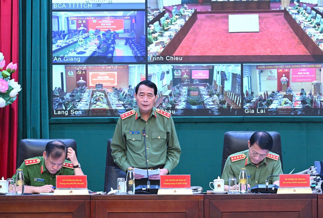 Thứ trưởng Lê Quốc Hùng điều hành tham luận tại Hội nghị
