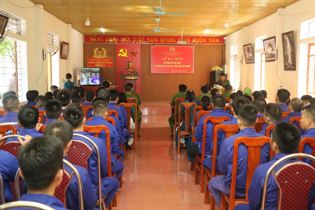 Toàn cảnh buổi ra mắt