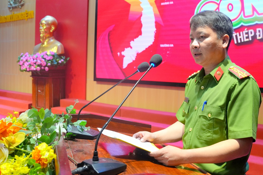 Đại tá Phan Văn Thịnh – Trưởng phòng Chính trị Học viện Cảnh sát nhân dân phát biểu tại chương trình