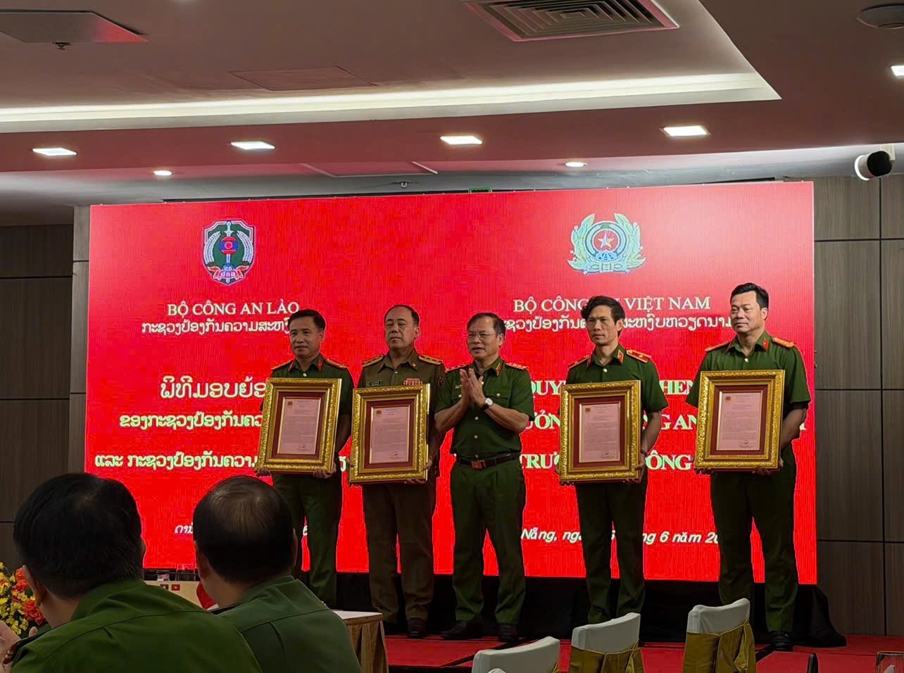 Lãnh đạo Bộ Công an gửi Thư khen Công an tỉnh Nghệ An và các đơn vị phối hợp phá chuyên án ma túy xuyên quốc gia