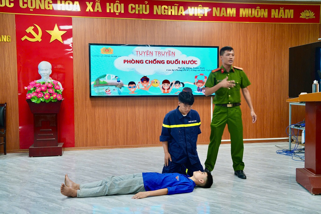 Tuyên truyền phòng, chống đuối nước cho học sinh, đoàn viên, thanh niên xã Mường Quàng