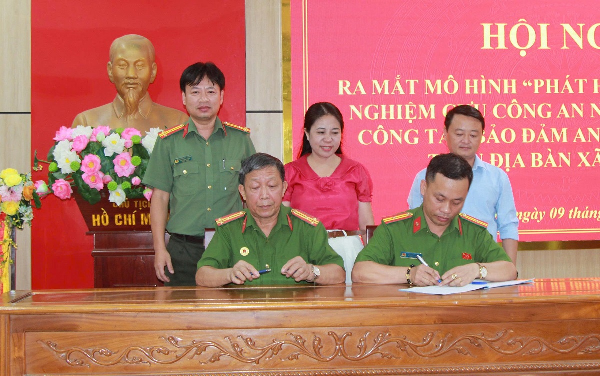Ký quy chế phối hợp thực hiện mô hình