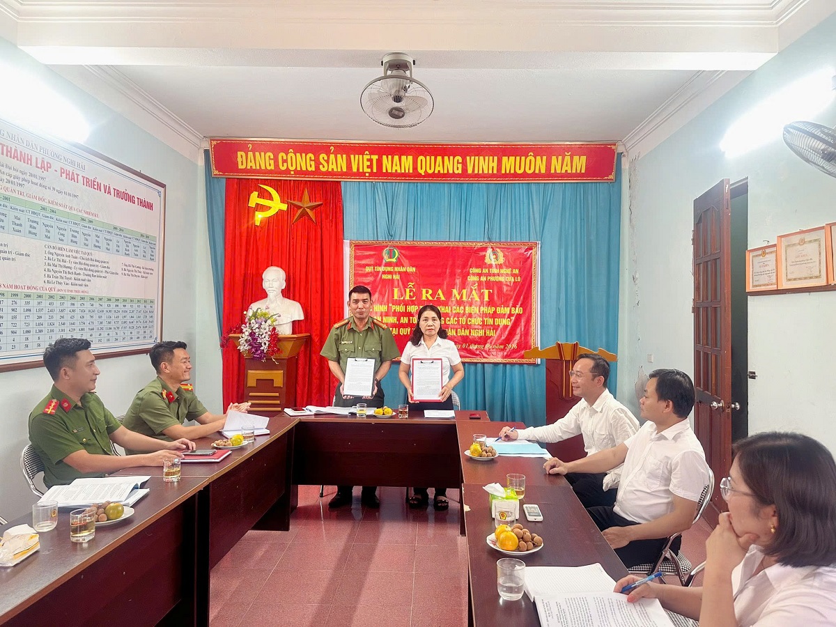 Công an phường Cửa Lò phối hợp ra mắt mô hình bảo đảm an ninh, an toàn tại các tổ chức tín dụng trên địa bàn