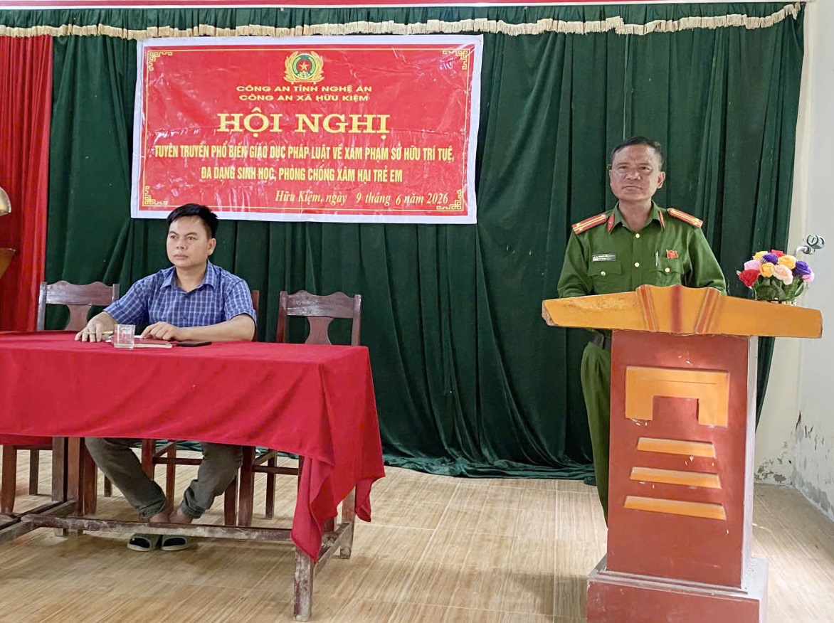 Công an xã Hữu Kiệm tổ chức tuyên truyền pháp luật tại bản Xốp Thặp