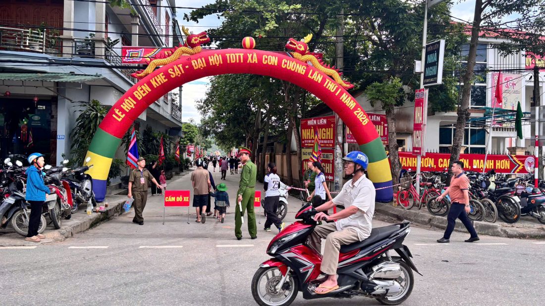 Công an xã bảo đảm ANTT tại Lễ hội