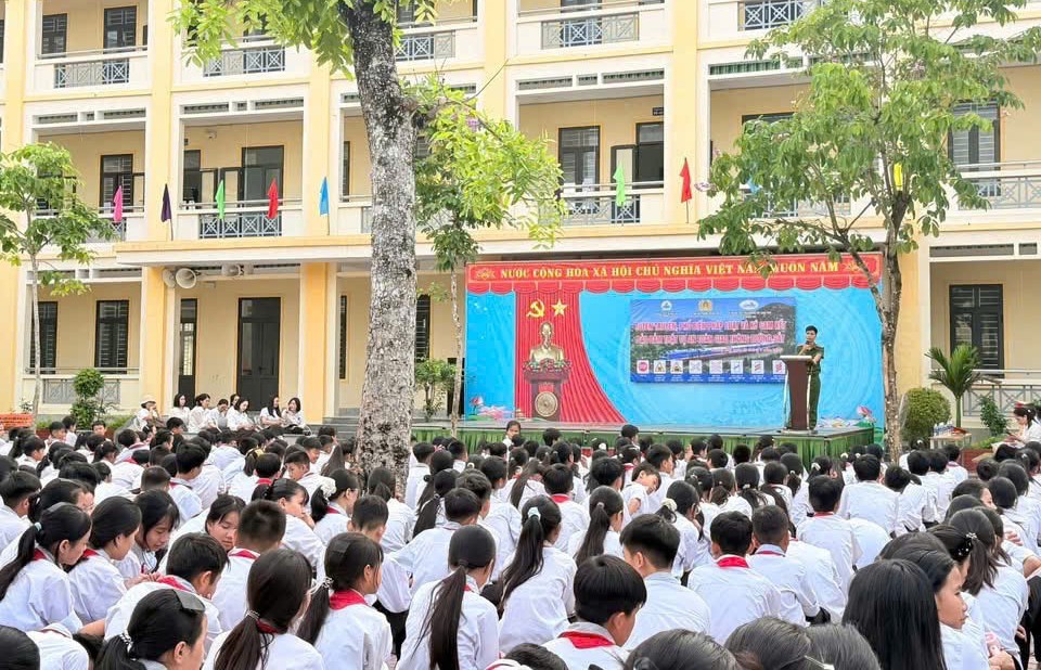 Toàn cảnh buổi tuyên truyền