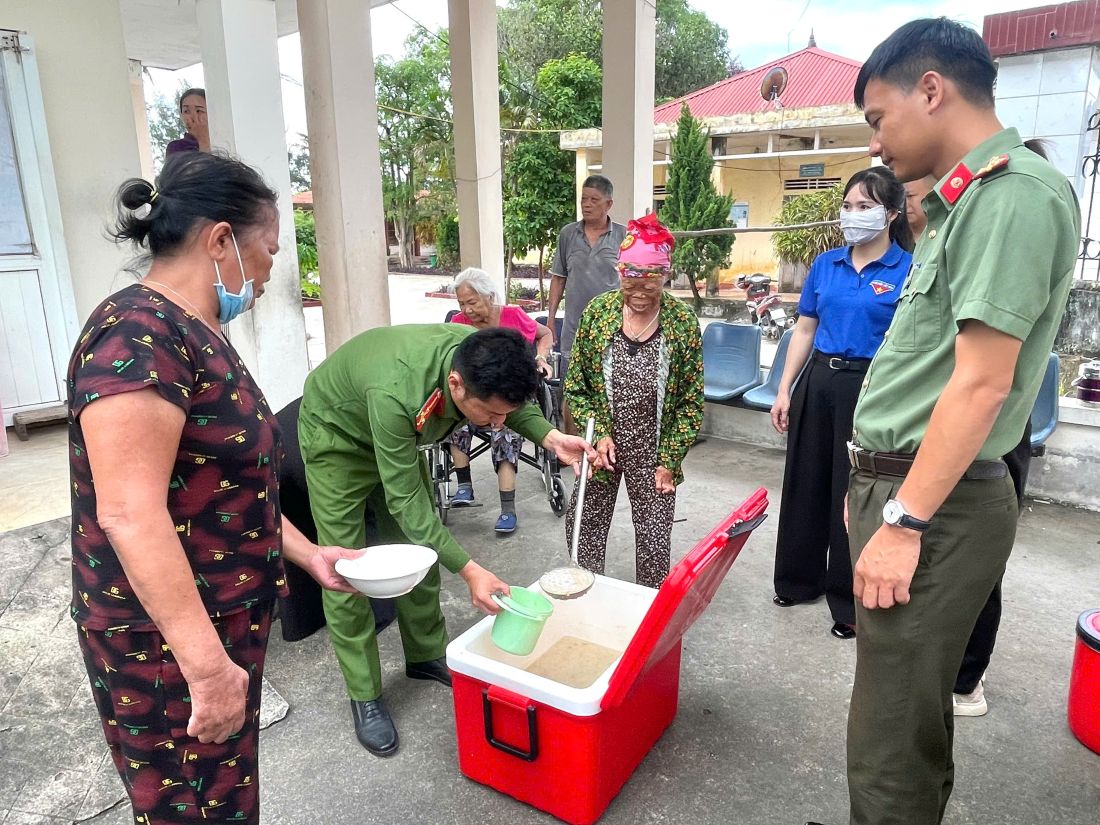 Tổ chức Chương trình 