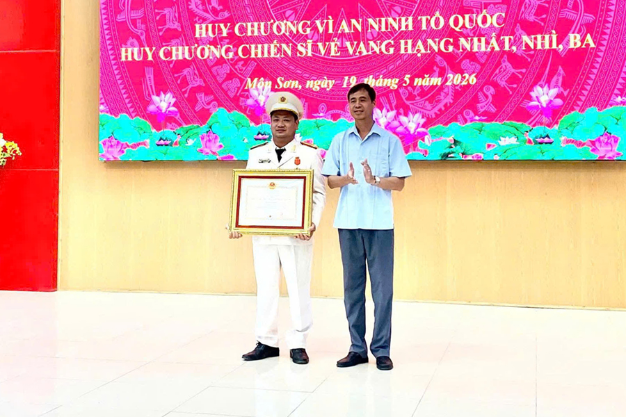 Tổ chức Lễ trao tặng Huy chương 