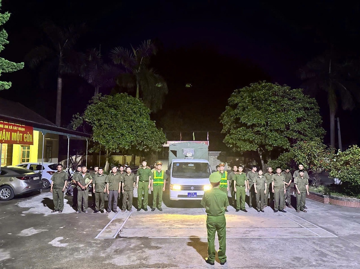 Công an xã Cát Ngạn ra quân cao điểm phòng ngừa, đấu tranh, xử lý tình trạng thanh, thiếu niên, học sinh vi phạm pháp luật