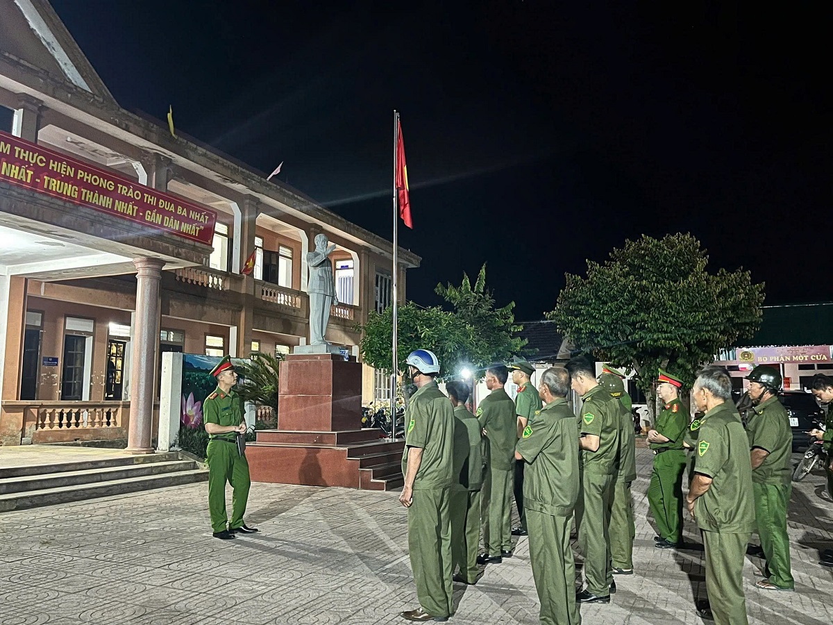 Công an xã Xuân Lâm ra quân Cao điểm bảo đảm ANTT, TTATGT dịp hè năm 2026