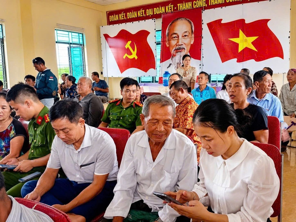 Tích hợp tài khoản an sinh xã hội trên ứng dụng VNeID cho người dân