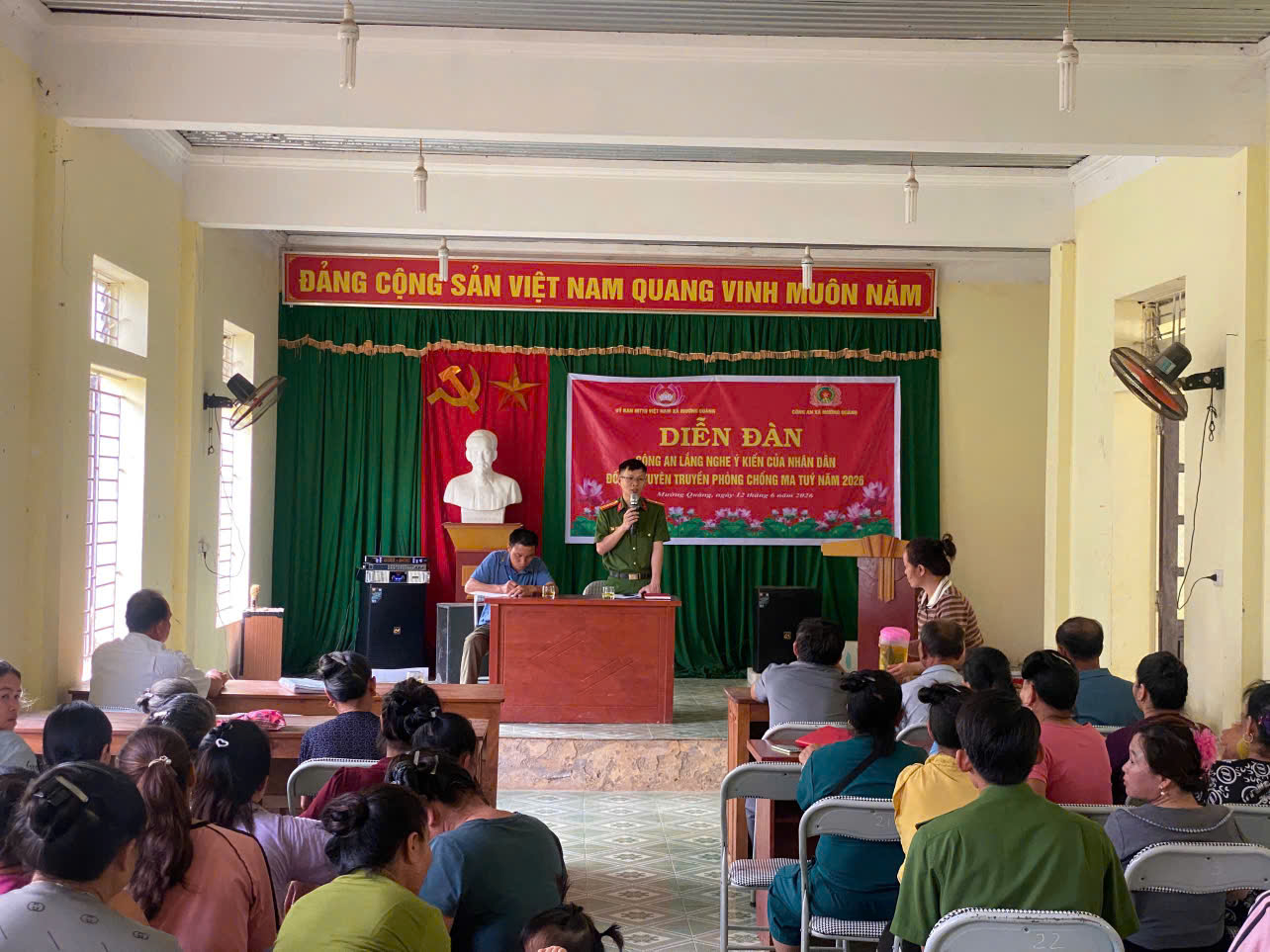 Tổ chức Diễn đàn 