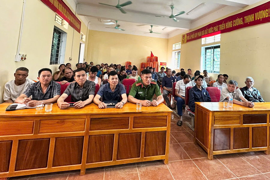 Đại biểu tham dự buổi tuyên truyền