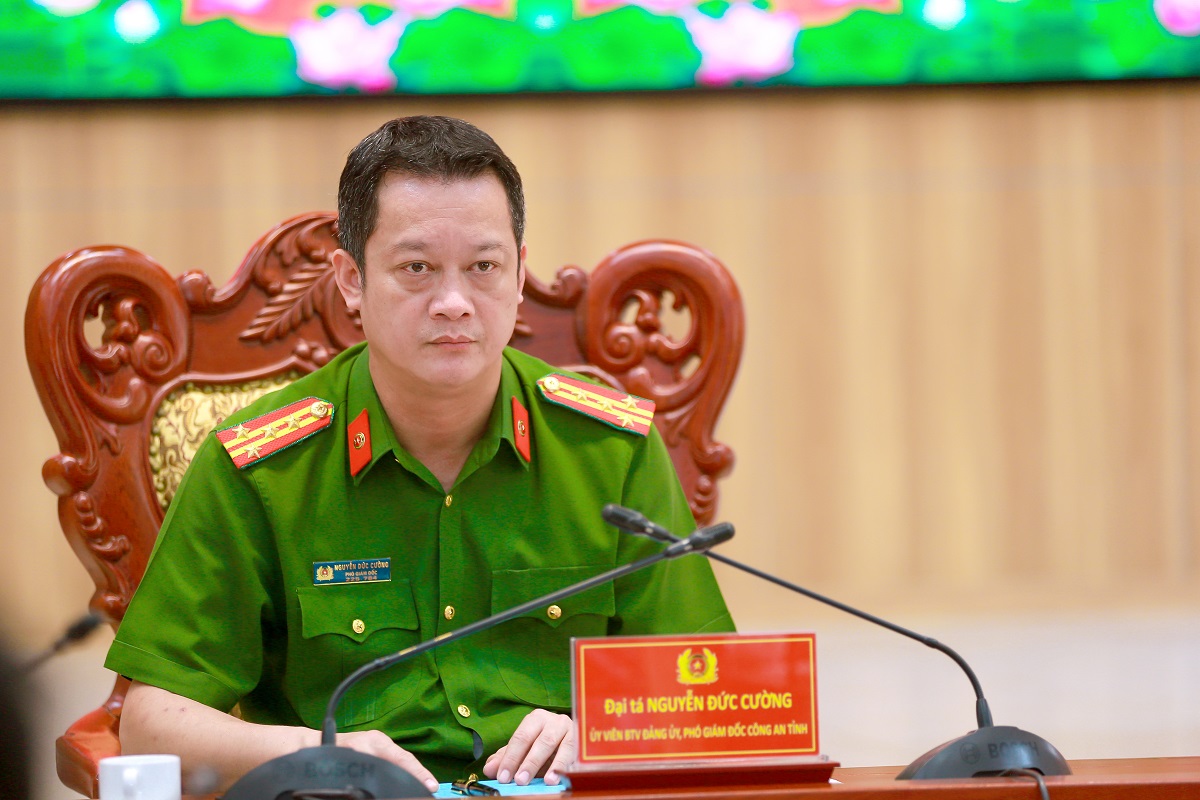 Đồng chí Đại tá Nguyễn Đức Cường, Phó Giám đốc Công an tỉnh chủ trì Hội nghị tại điểm cầu Công an tỉnh Nghệ An
