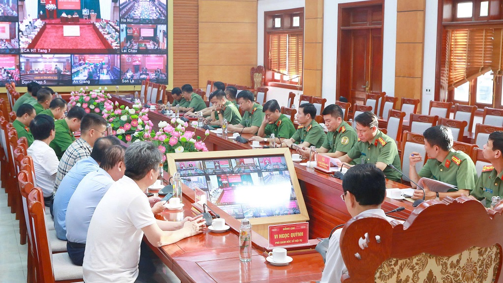 Toàn cảnh tại điểm cầu Nghệ An