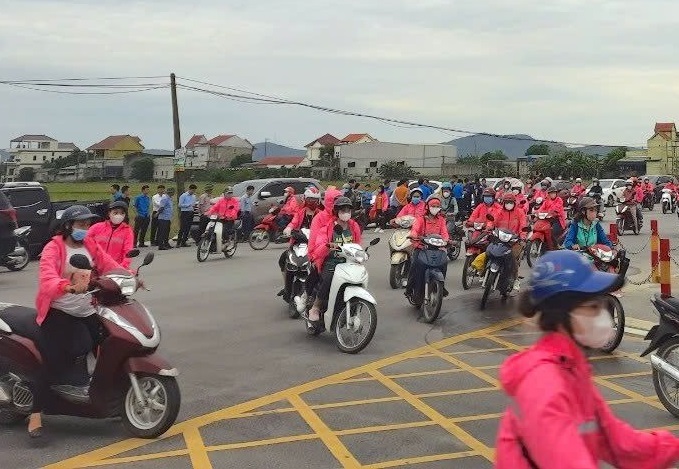 Công an Nghệ An tổng rà soát xe mô tô công nhân và phương tiện kinh doanh vận tải