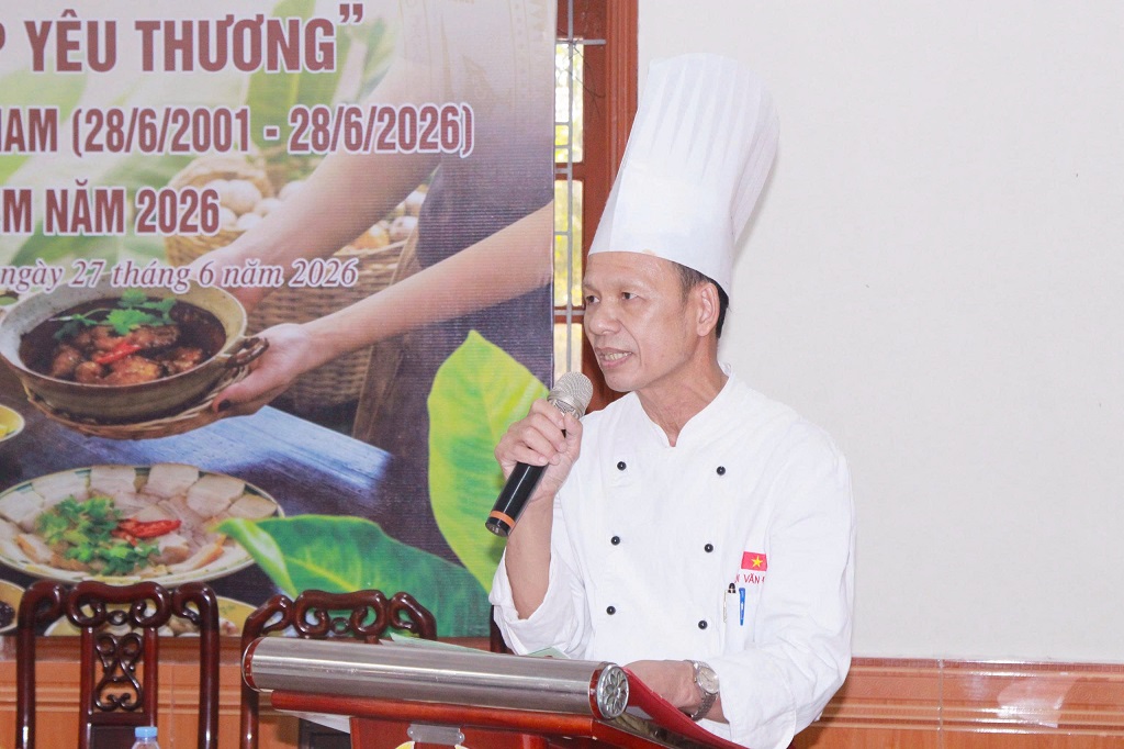 Đại diện Ban Giám khảo phát biểu về tiêu chí chấm điểm của Hội thi      