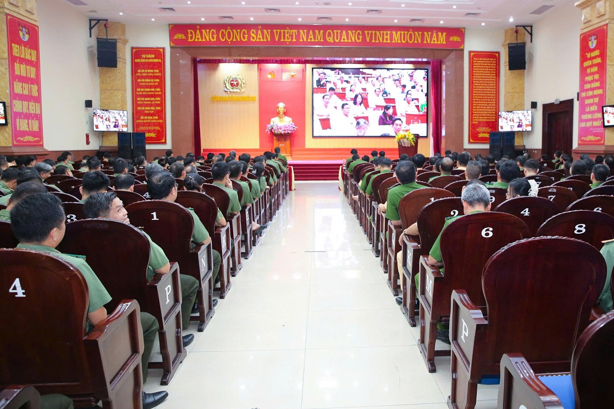 Hội nghị quán triệt, triển khai thực hiện Nghị quyết số 10 của Bộ Chính trị về phát triển kinh tế có vốn đầu tư nước ngoài