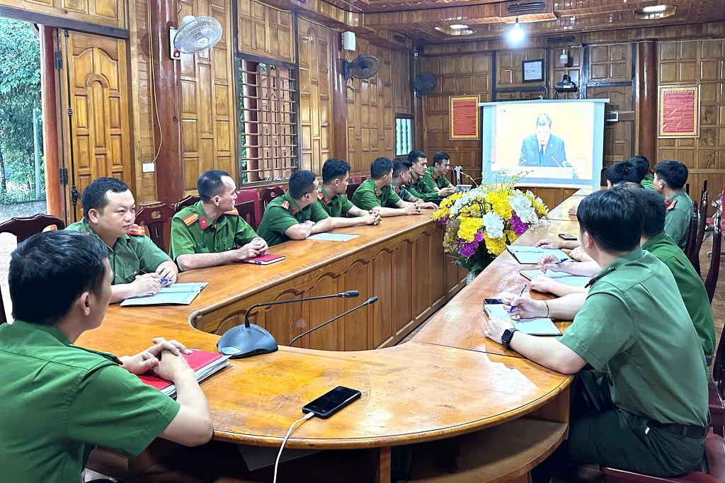 Tại Công an xã Mường Xén