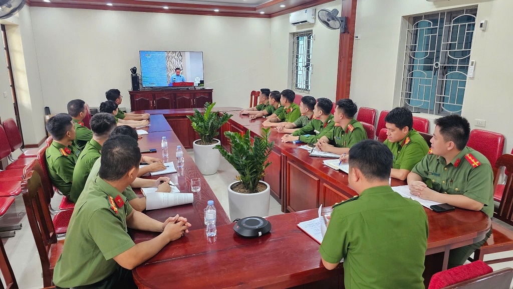 Tại Công an xã Yên Trung