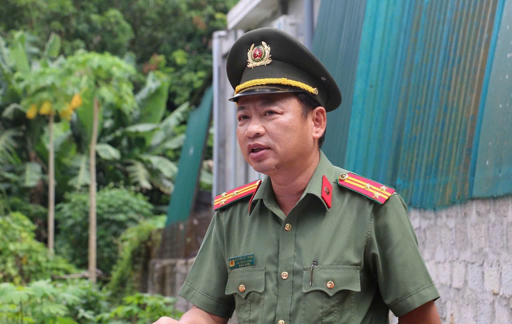 Thượng tá Nguyễn Tất Thắng, Phó Trưởng phòng Công tác chính trị Công an Nghệ An phát biểu tại buổi lễ