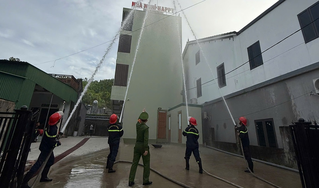 Công an xã Thần Lĩnh thực tập phương án phòng cháy chữa cháy và cứu nạn cứu hộ