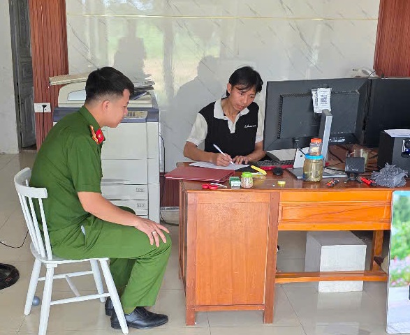 Hộ kinh doanh ký cam kết chấp hành