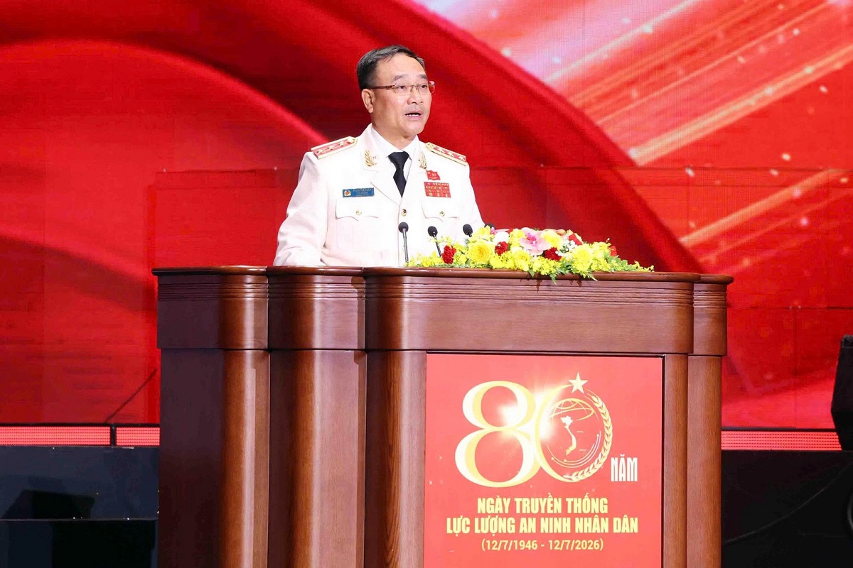 Thứ trưởng Phạm Thế Tùng trình bày diễn văn Lễ kỷ niệm. 