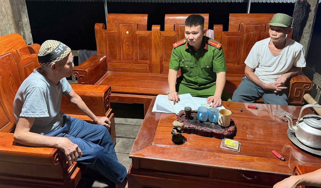 Công an xã Châu Bình đẩy nhanh tiến độ thu thập thông tin phục vụ thu nhận mẫu ADN