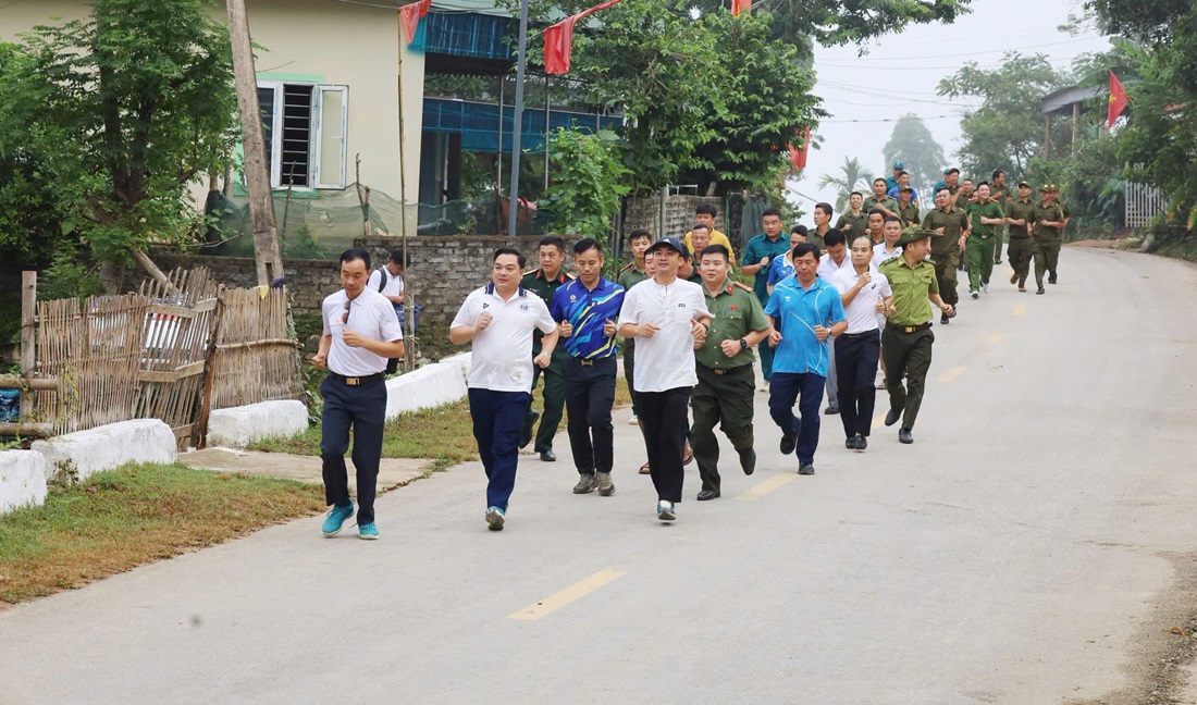 Các lực lượng tham gia chạy phong trào hưởng ứng Tháng hành động phòng, chống ma túy năm 2026