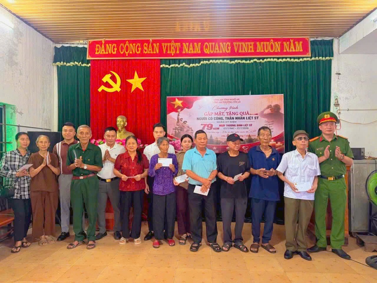 Công an phường Cửa Lò lan tỏa đạo lý 