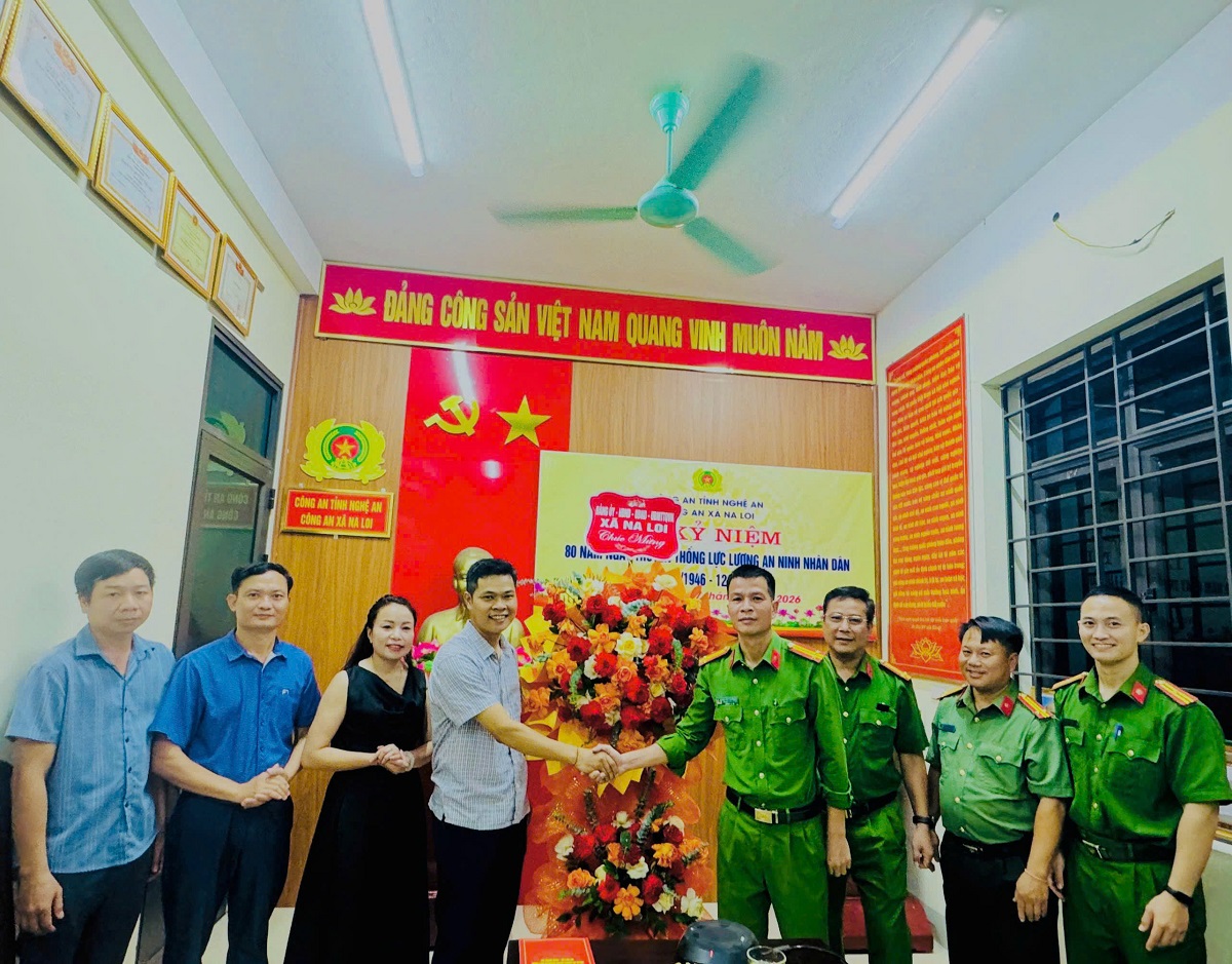 Công an xã Na Loi tổ chức Lễ kỷ niệm 80 năm Ngày truyền thống lực lượng An ninh nhân dân