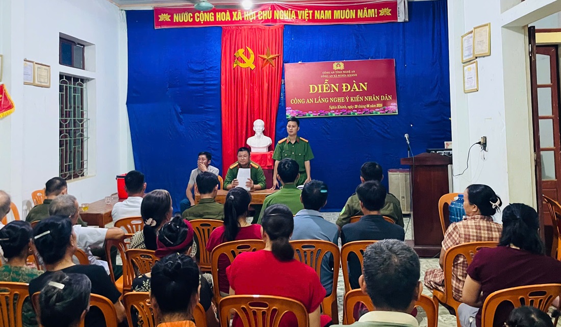 Toàn cảnh diễn đàn