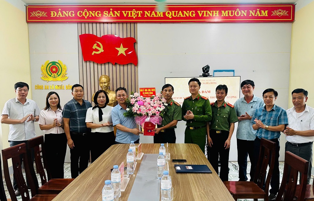 Lãnh đạo xã Nghĩa Đồng tổ chức tọa đàm chúc mừng kỷ niệm 80 năm Ngày truyền thống lực lượng An ninh nhân dân