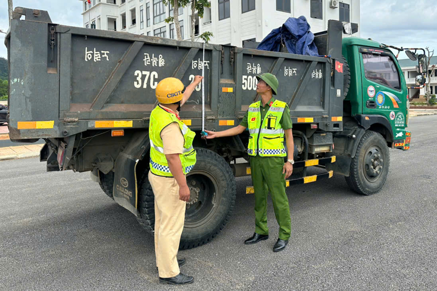 Ra quân tổng rà soát phương tiện giao thông