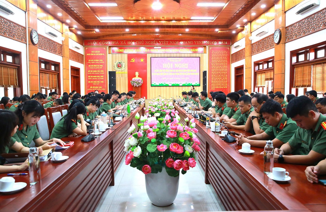 Toàn cảnh Hội nghị