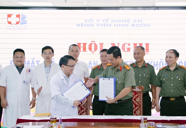 Bệnh viện Ung bướu Nghệ An ra mắt mô hình 'An toàn trên không gian mạng'